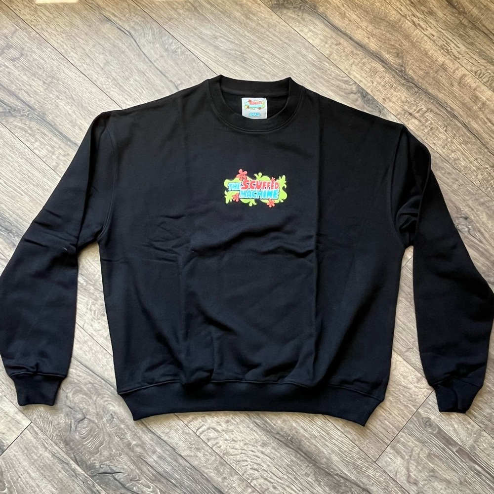The scuffed machine sweatshirt
